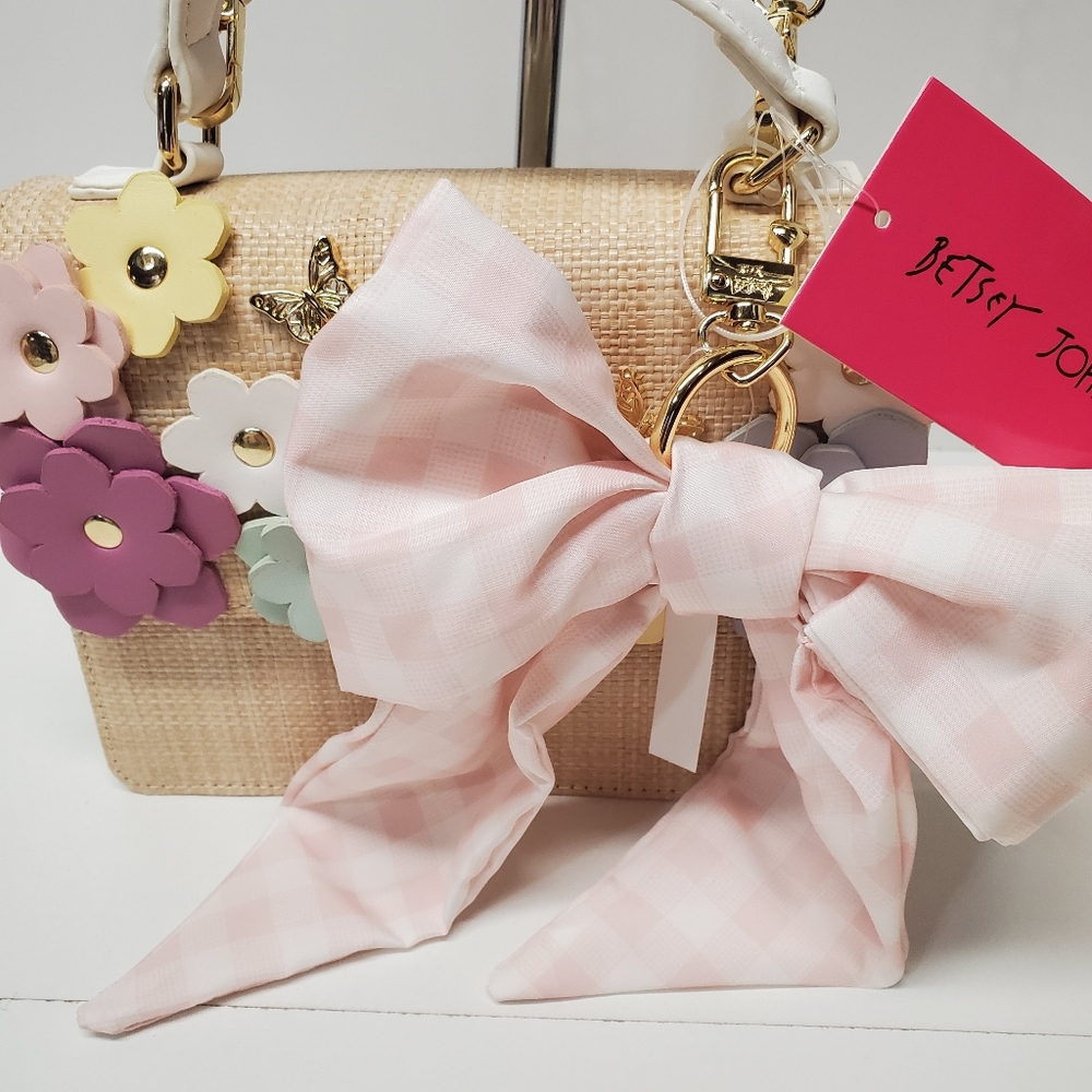 BETSEY JOHNSON XOMYLO2 CROSSBODY Purse Flowers Butterflies Pink Gingham - Picture 2 of 7